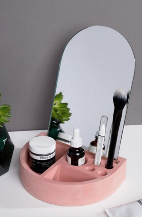 mirror_cement_holder_makeup_organizer